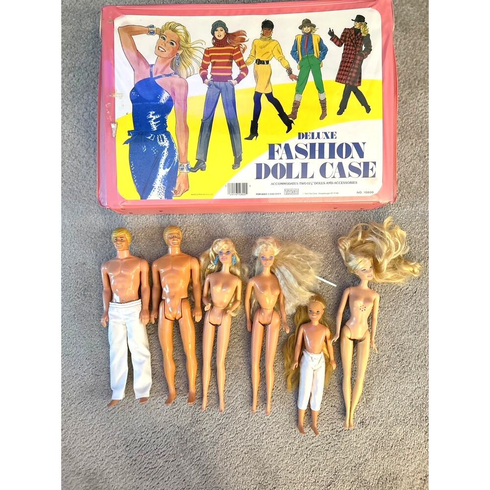 Vintage Mixed Lot of Barbie Ken Dolls in a Tara Toy Deluxe Fashion  Doll Case